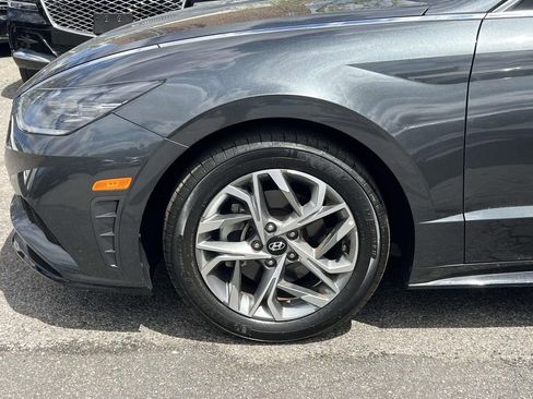Certified 2023 Hyundai Sonata SEL w/ Preferred Accessory Package FWD image 10