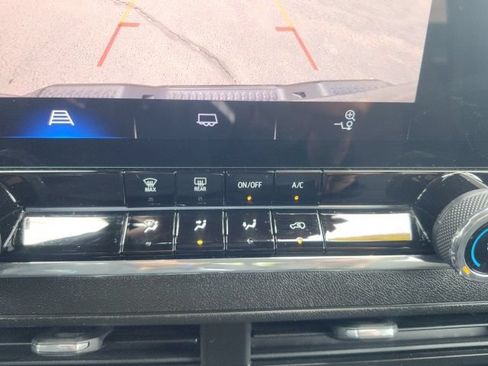 Used 2024 Chevrolet Colorado Trail Boss w/ Advanced Trailering Package AWD/4WD image 23