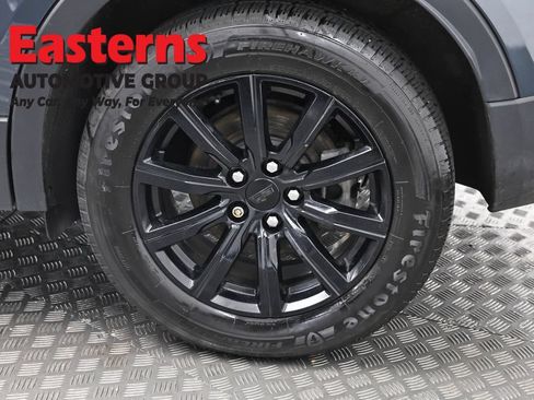 Used 2020 Cadillac XT4 Premium Luxury w/ Sun And Sound Package AWD/4WD image 34