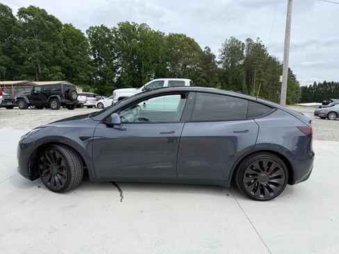 Used 2021 Tesla Model Y Performance AWD/4WD image 8