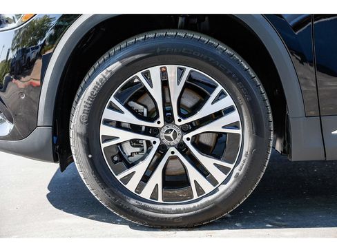 Used 2025 Mercedes-Benz GLA 250 image 10