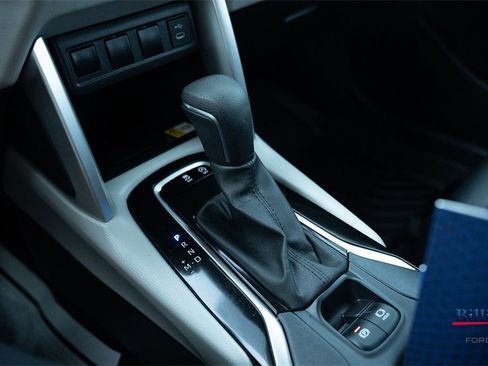 Used 2023 Toyota Corolla Cross LE image 12