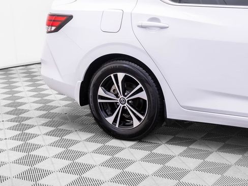 Used 2020 Nissan Sentra SV image 28