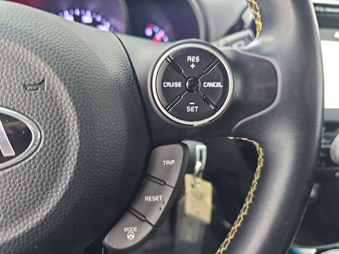 Used 2016 Kia Soul + w/ Audio Package FWD image 17