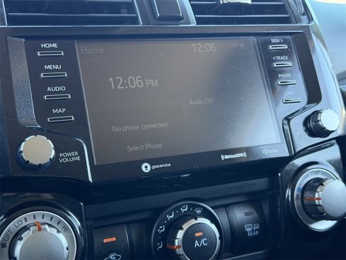 Used 2022 Toyota 4Runner TRD Off-Road image 17