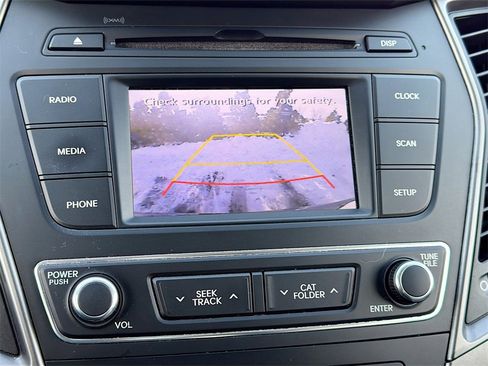 Used 2017 Hyundai Santa Fe Sport image 16