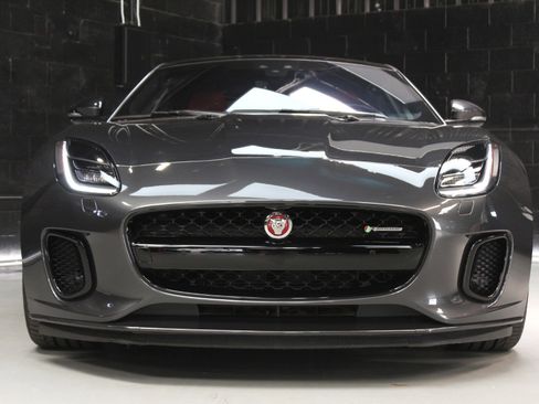Used 2020 Jaguar F-TYPE R-Dynamic image 8