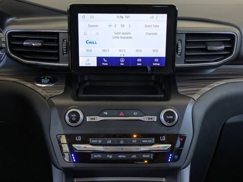 Certified 2020 Ford Explorer Limited image 16