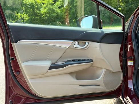 Used 2015 Honda Civic EX-L image 9