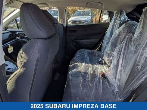 Certified 2025 Subaru Impreza 2.0i image 10