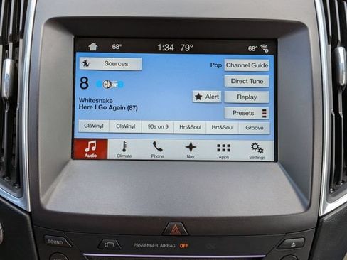 Used 2017 Ford Edge Titanium w/ Equipment Group 302A AWD/4WD image 11