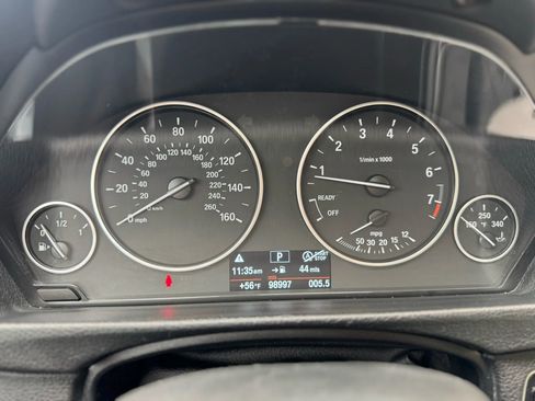 Used 2013 BMW 320i xDrive Sedan image 16