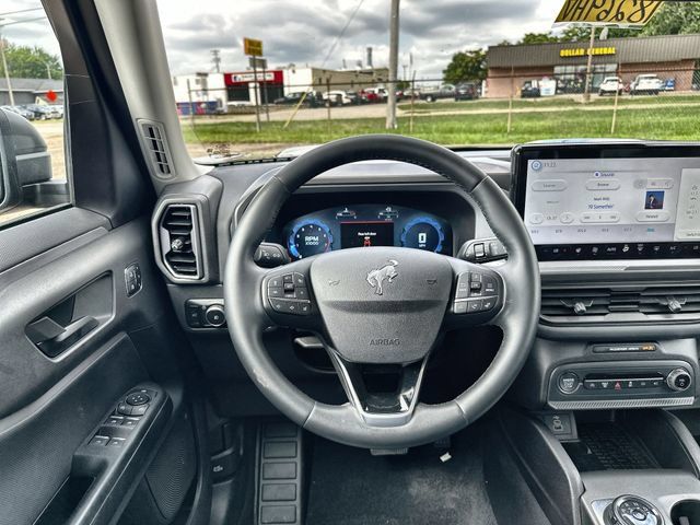 Used 2025 Ford Bronco Sport Outer Banks AWD/4WD image 13