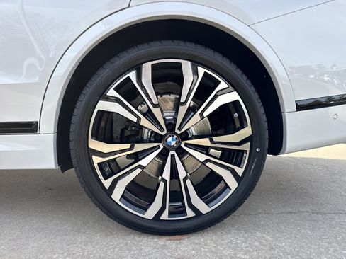 New 2026 BMW X7 xDrive40i w/ Executive Package image 29
