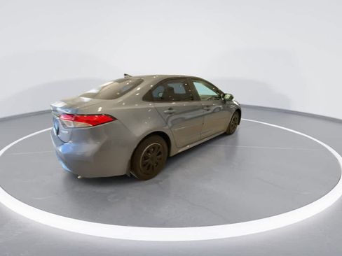 Used 2020 Toyota Corolla LE w/ Carpet Mat Package (TMS) FWD image 8