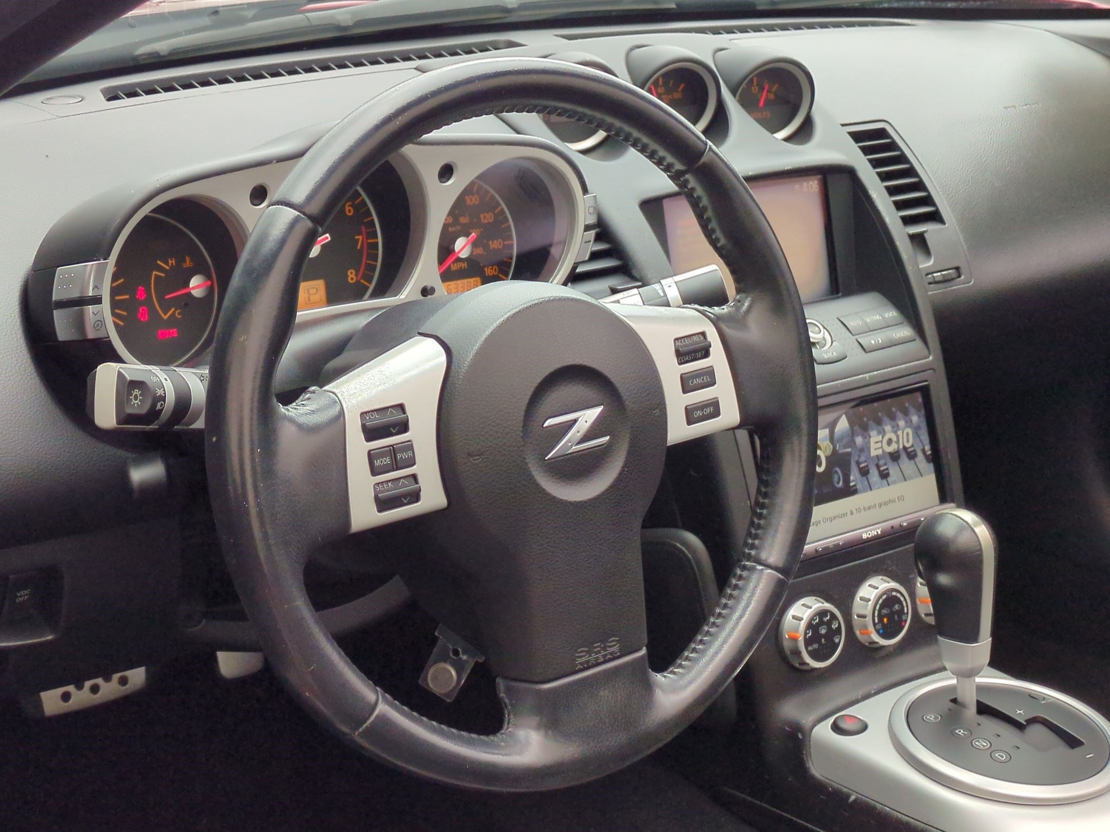 Used 2006 Nissan 350Z Grand Touring RWD image 18