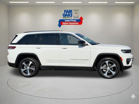 Used 2023 Jeep Grand Cherokee Limited image 5