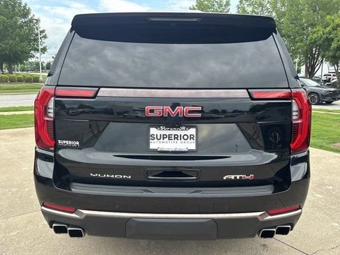 Used 2025 GMC Yukon XL AT4 Ultimate AWD/4WD image 5