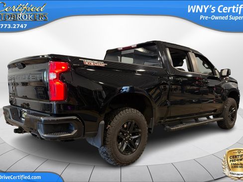 Used 2021 Chevrolet Silverado 1500 LT Trail Boss w/ Convenience Package II AWD/4WD image 6