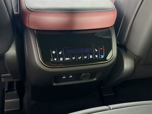 New 2026 INFINITI QX80 Autograph w/ Premium Cargo Package image 32