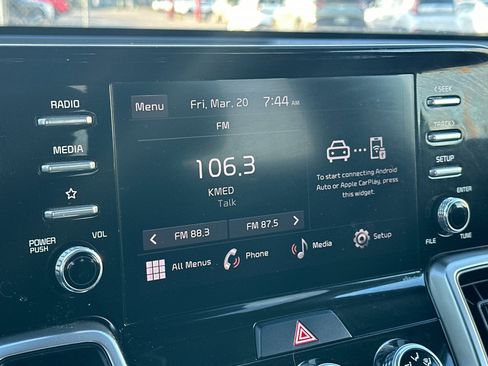 Used 2023 Kia Sorento LX image 20