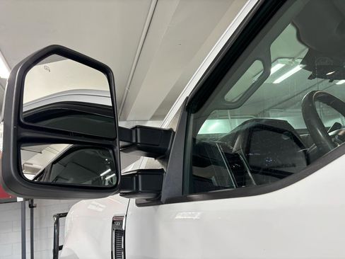 Used 2019 Ford F250 XLT w/ Snow Plow Prep Package image 28