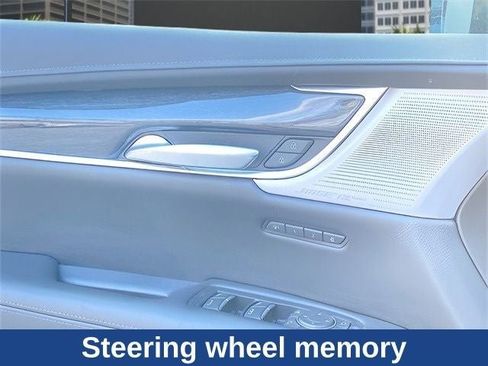 Used 2023 Cadillac XT5 Premium Luxury image 18