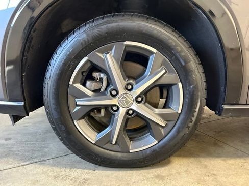 Used 2025 Honda HR-V EX-L image 11