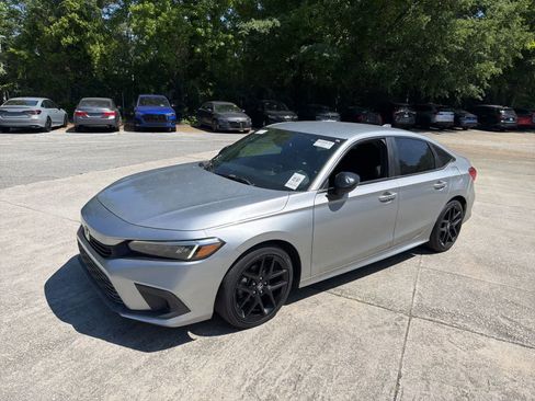 Used 2022 Honda Civic Sport image 2