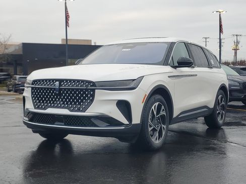 New 2026 Lincoln Nautilus Premier w/ Equipment Group 102A image 2