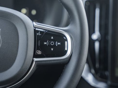 New 2026 Volvo XC90 B6 Plus image 28