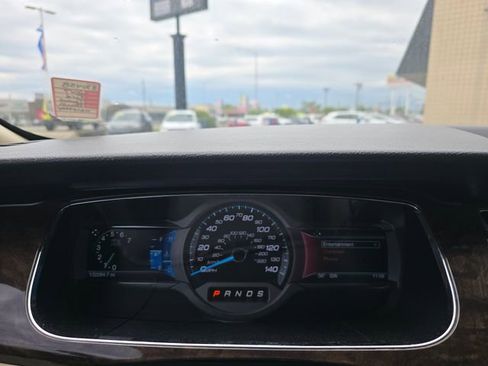 Used 2017 Ford Taurus Limited AWD/4WD image 20