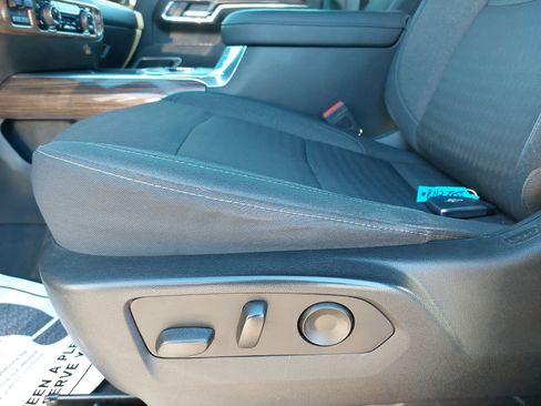 Used 2024 Chevrolet Silverado 2500 LT image 31