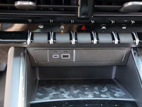 New 2026 GMC Canyon Elevation w/ Convenience Package image 22