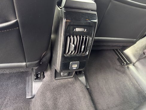 Used 2023 Jeep Compass Limited image 25