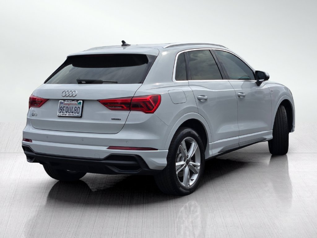 Used 2023 Audi Q3 2.0T Premium Plus w/ Premium Plus Package AWD/4WD image 4
