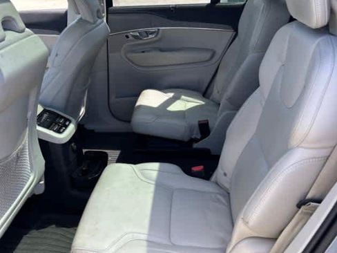 Used 2025 Volvo XC90 T8 Ultra w/ Protection Package Premier AWD/4WD image 5
