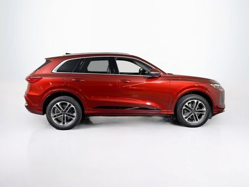 Used 2025 Audi Q5 Premium w/ Convenience Package AWD/4WD image 6