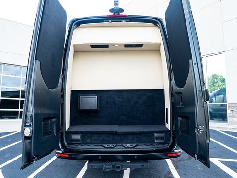 Used 2023 Mercedes-Benz Sprinter 3500 image 55