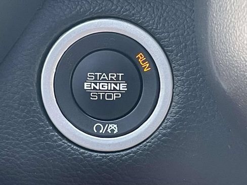Used 2023 RAM 1500 Laramie AWD/4WD image 28