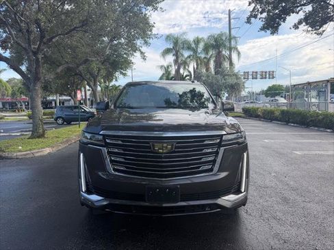 Used 2021 Cadillac Escalade ESV Premium Luxury Platinum AWD/4WD image 8