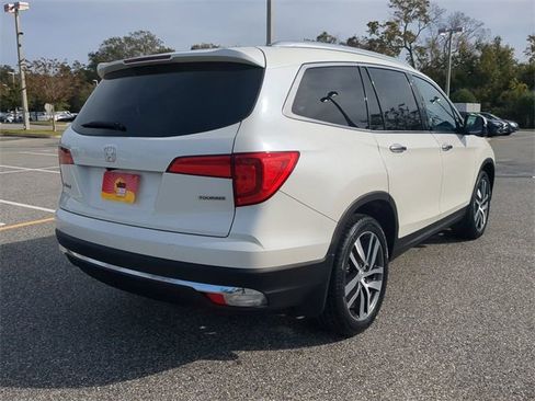Used 2016 Honda Pilot Touring image 4
