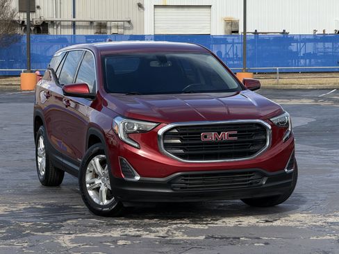 Used 2019 GMC Terrain SLE w/ LPO, Cargo Package image 3