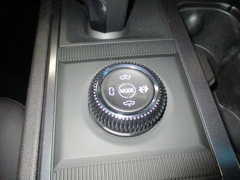 New 2026 GMC Hummer EV 2X w/ LPO, Dark Essentials Package image 30