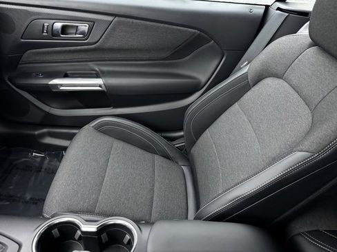 Certified 2024 Ford Mustang Convertible image 18