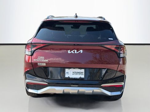 Used 2023 Kia Sportage SX image 4
