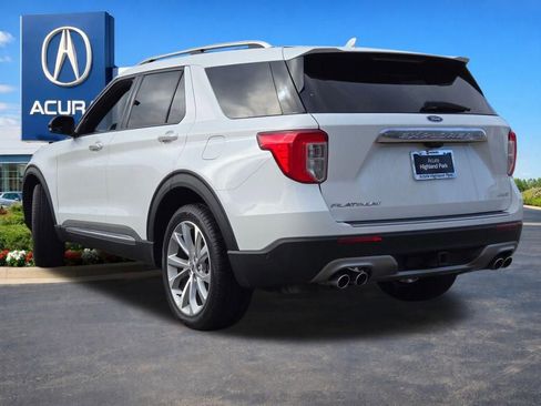 Used 2023 Ford Explorer Platinum w/ Technology Package image 18