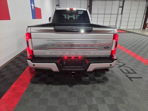 Used 2017 Ford F450 Platinum image 26