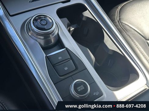 Used 2022 Ford Explorer XLT w/ Equipment Group 202A AWD/4WD image 27