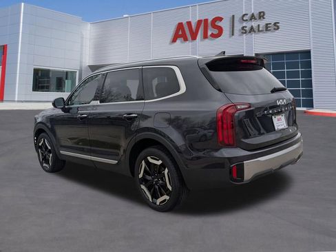 Used 2025 Kia Telluride S image 9